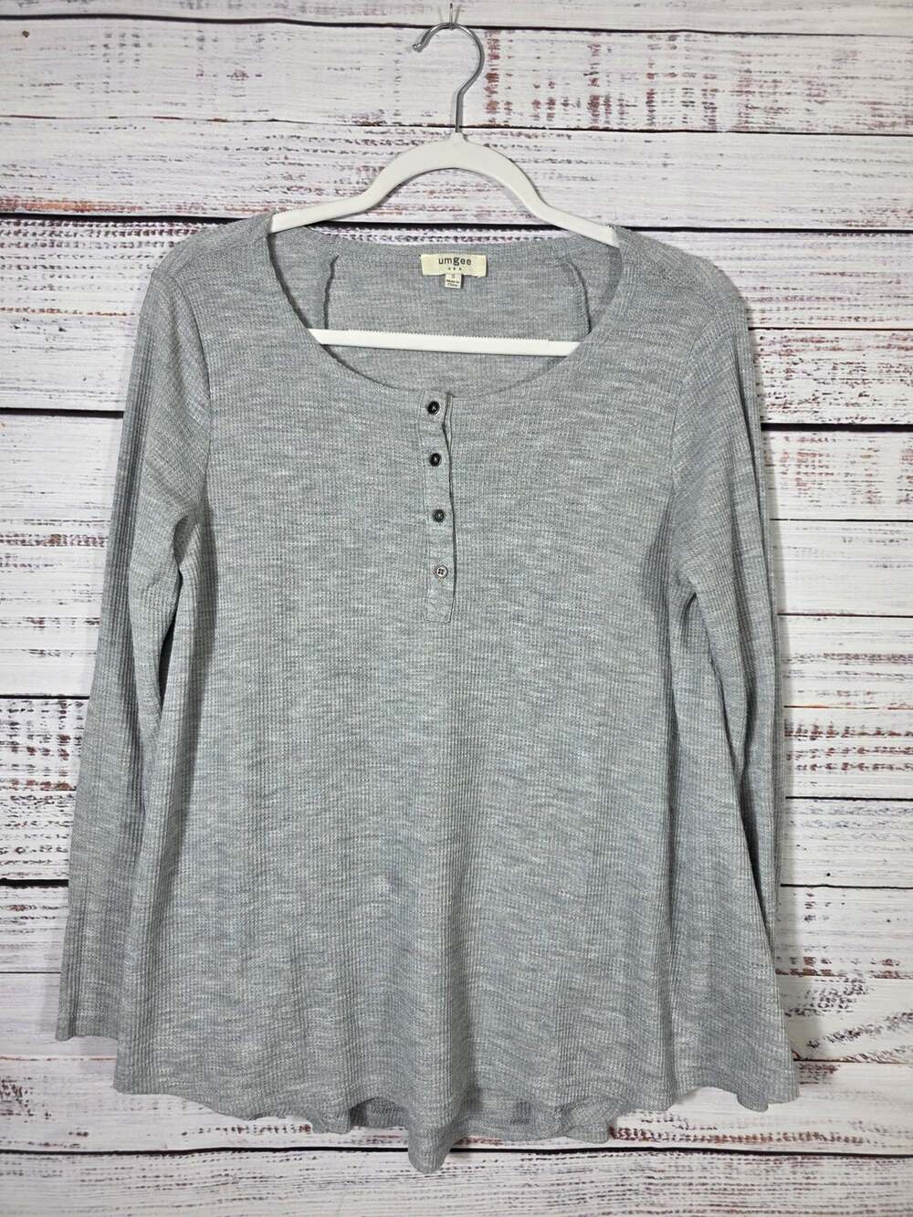 Umgee USA Small Gray Waffle Knit Henley Long Sleeve Top Soft Stretch Casual